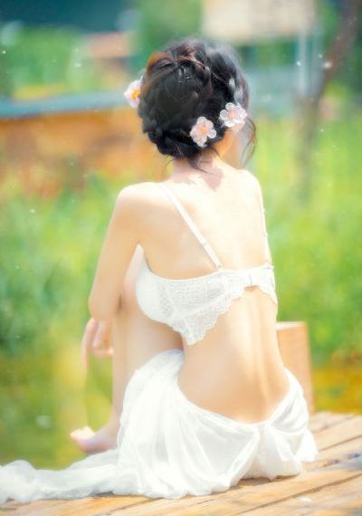 亲妺妺洗澡时伸进她的内裤里小说_4K视频大全