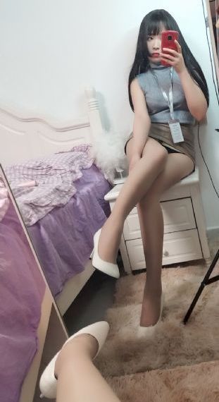 扒丝袜午夜免费影院_无删减在线播放