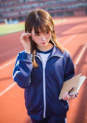 闷骚艳岳的婬乱生活_BD免费观看