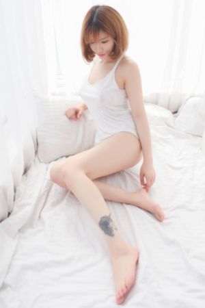 一层层剥开我的衣服在线播放_DVD高清电影在线